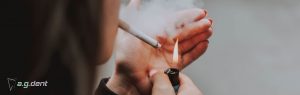 Lee más sobre el artículo Los efectos negativos del tabaco en la encía